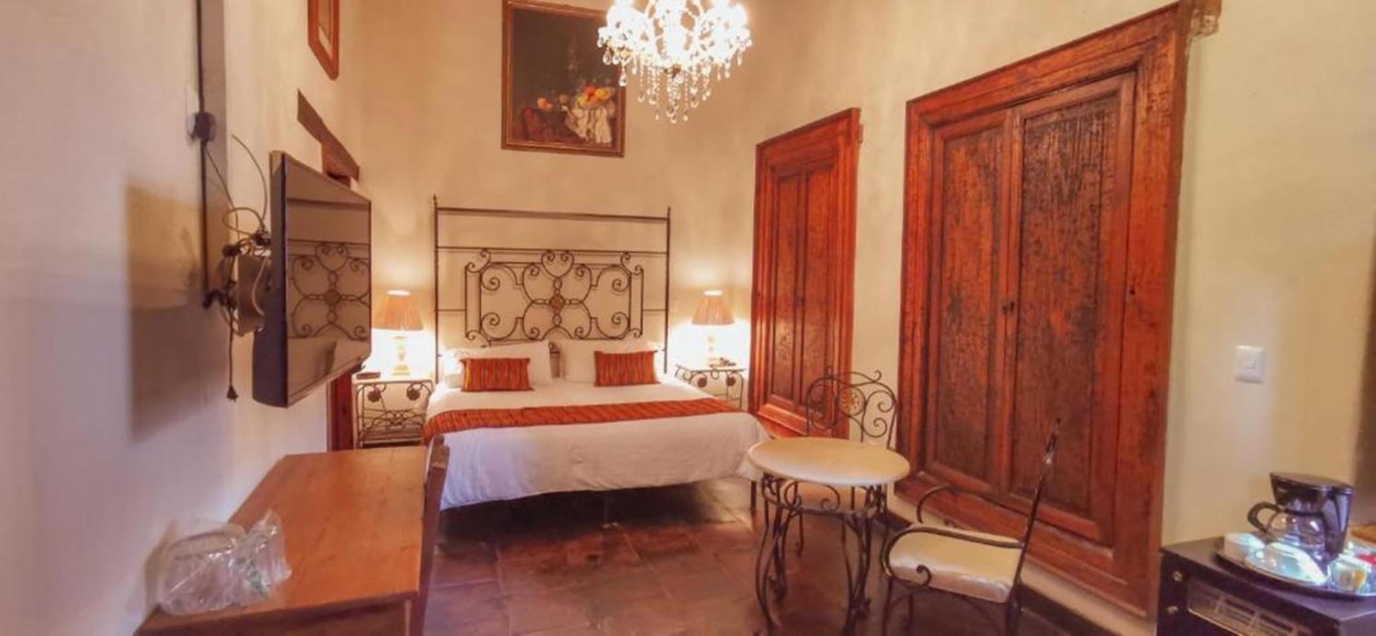 Mansion De Los Suenos パツクアロ エクステリア 写真