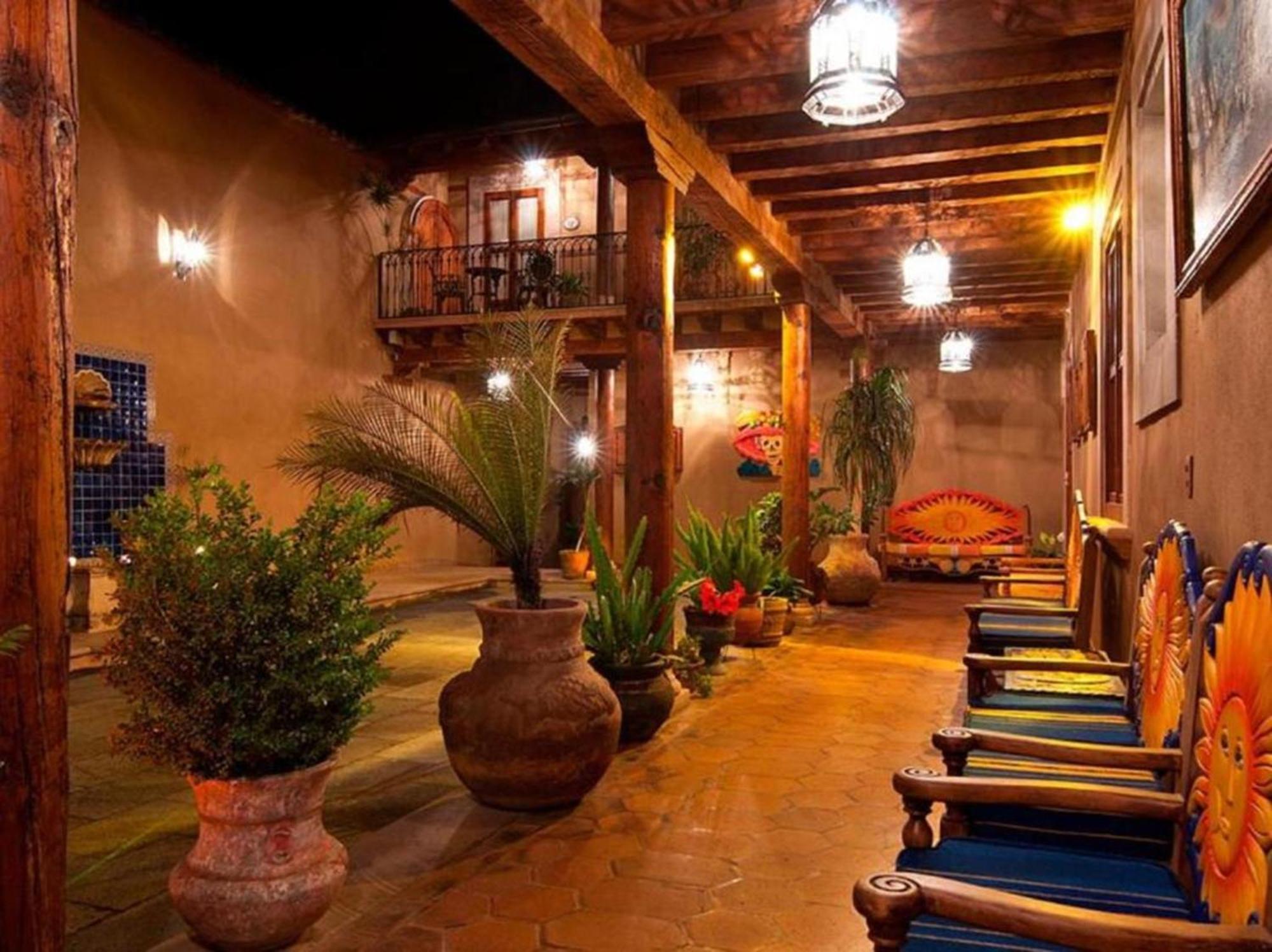 Mansion De Los Suenos パツクアロ エクステリア 写真