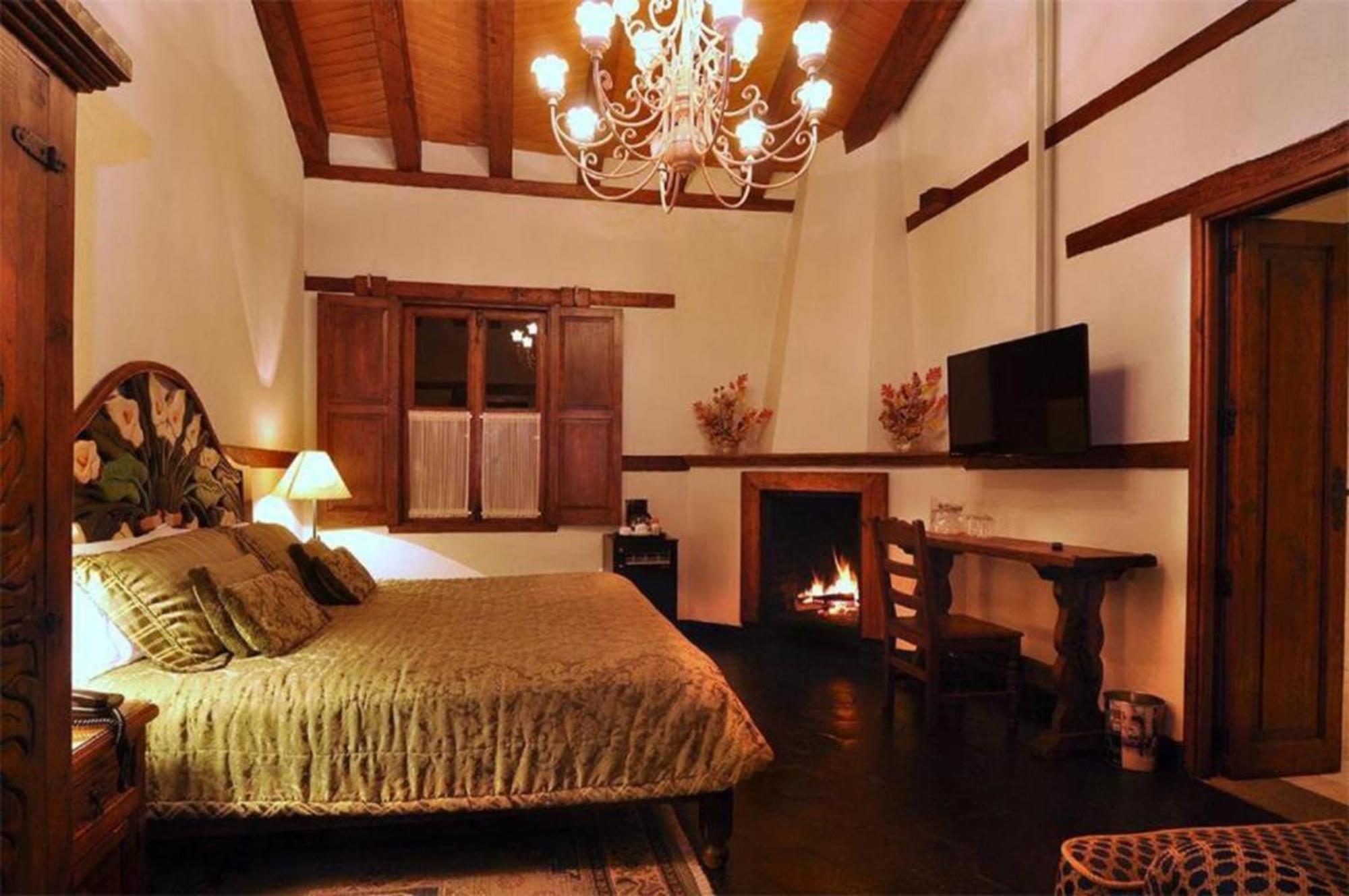 Mansion De Los Suenos パツクアロ エクステリア 写真
